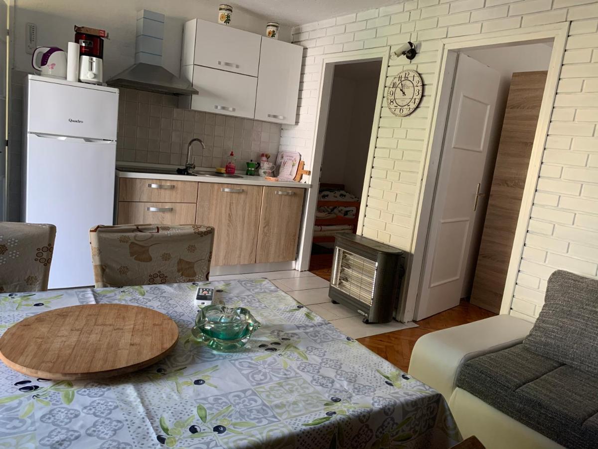Lili Apartments, Sv Dunata 18 Kornić Екстериор снимка