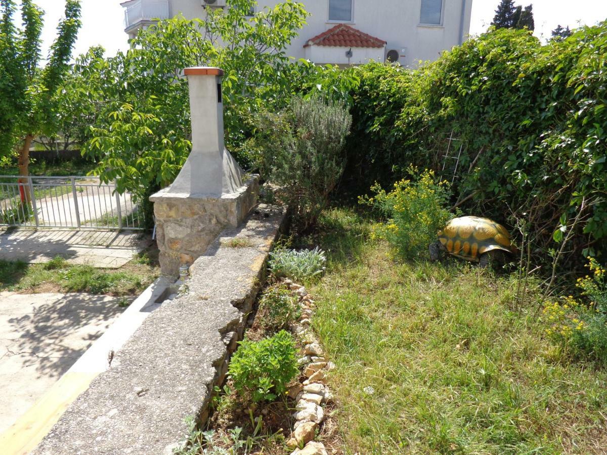 Lili Apartments, Sv Dunata 18 Kornić Екстериор снимка