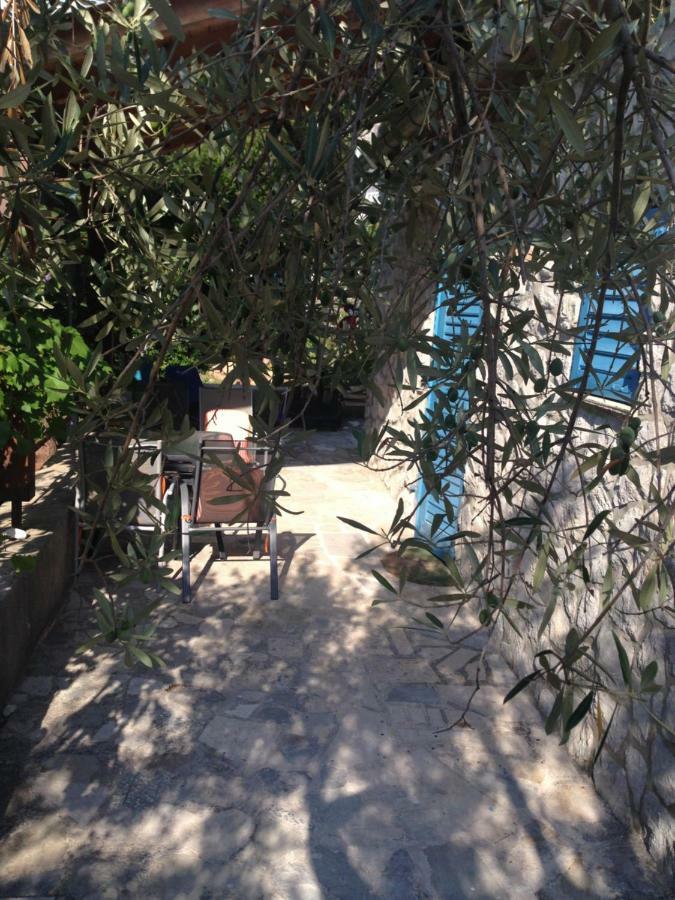 Lili Apartments, Sv Dunata 18 Kornić Екстериор снимка